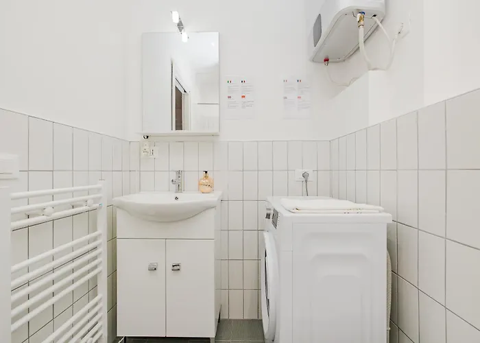Daire Isola - 2 Bedrooms - Free Parking