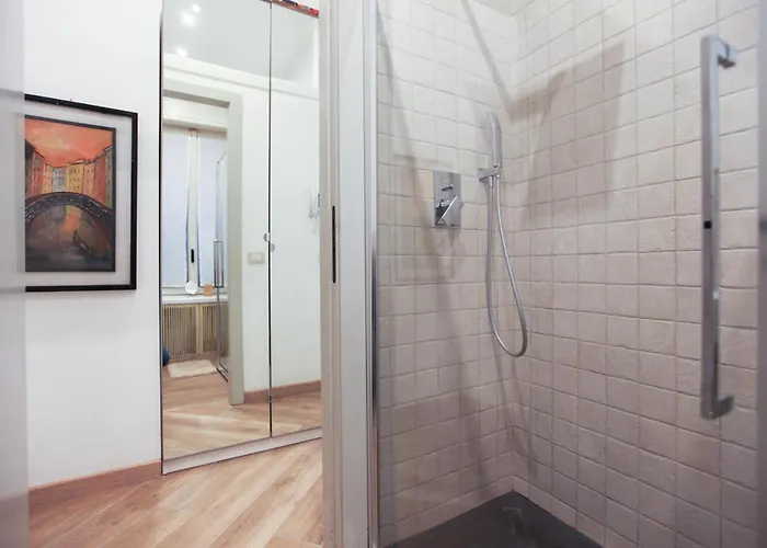 The Double Comfort - Quiet Flat, 2 Private Bathrooms In Centre Appartement Milaan