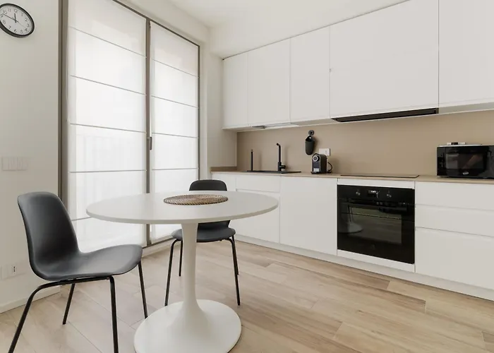 Guesthost - Modern In Moscova ميلان