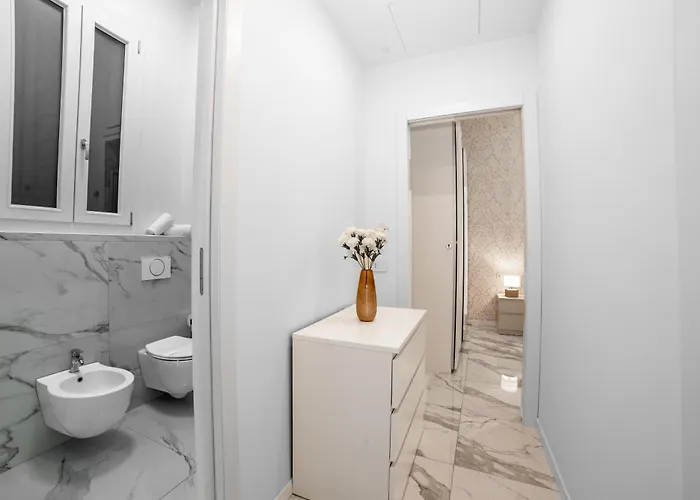 Bright '46' Cosy And Apartament