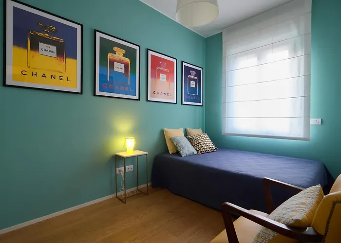 公寓 Bilocale Moderno E Silenzioso Vicino Navigli E Duomo Con Metro M4, 米兰