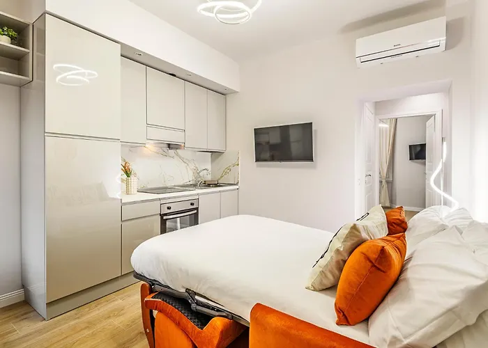 One Bedroom On Carlo Imbonati Daire *