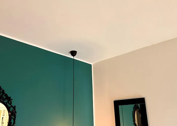 Sandrix - Stylish And Exclusive In Tricolore Apartament