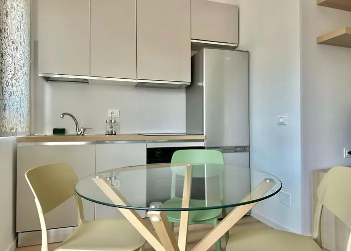 Metro M3 S&m Home, Comoda Soluzione Di Design, Con Collegamento Diretto A Duomo Di Milano, Stazione E Porta Garibaldi *