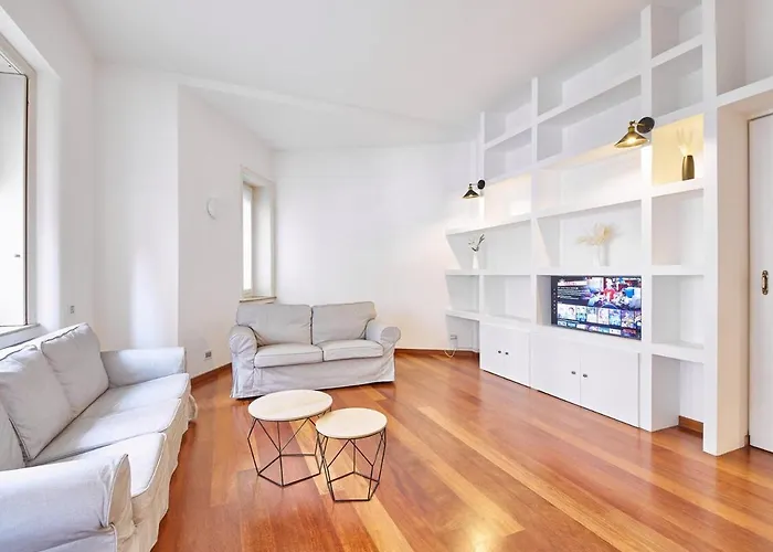 Porta Nuova Luxury 8 Minutes From The Duomo, With Ac And Wifi 아파트 *