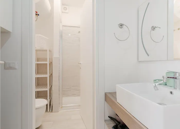 Apartman Guesthost - Lovely In Maggiolina Milánó