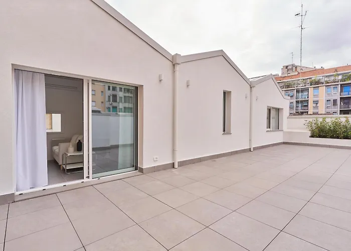 Up To - Residenze M6-m6a * Milán