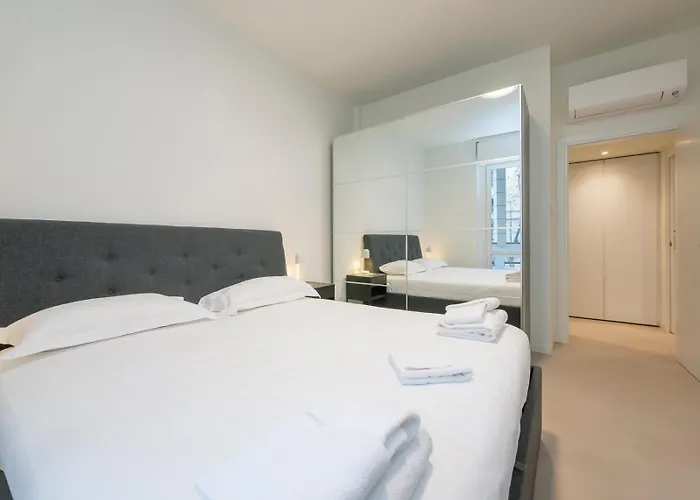 I-host - Modern 1br With Balcony Near Sempione Apartment