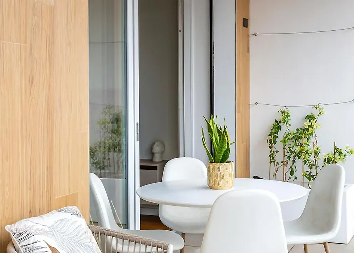 아파트 The Luxe Naviglio - 5 Min From Metro M4 Frattini
