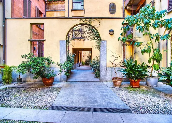 Corso Garibaldi - Two-rooms In The Heart Of Brera