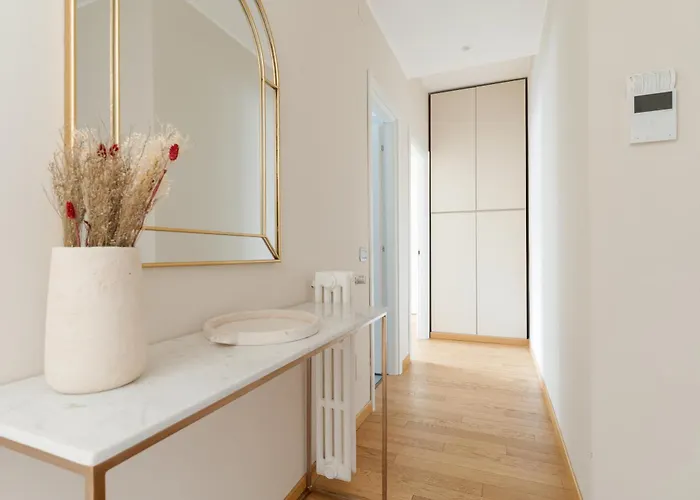 Guesthost - Bright Gambara *