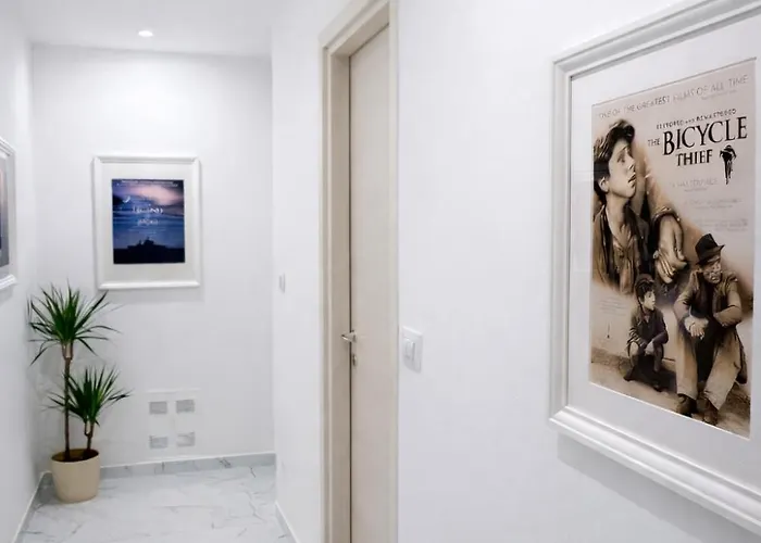 Garage & Garden Villa Apartment Apartment Milan