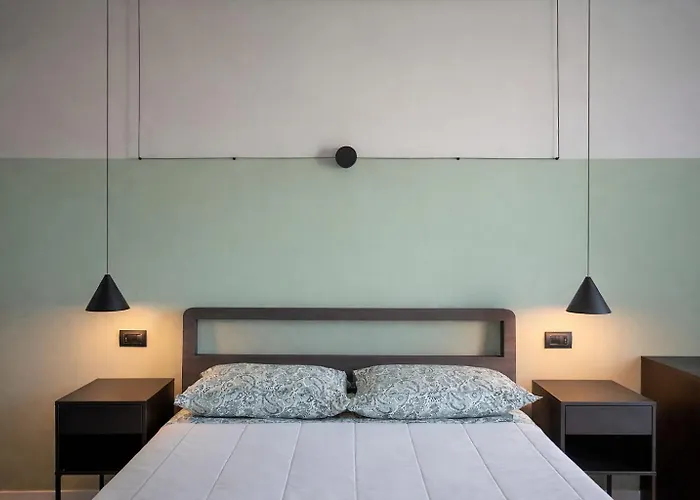 The Luxe Station Apartment Mailand