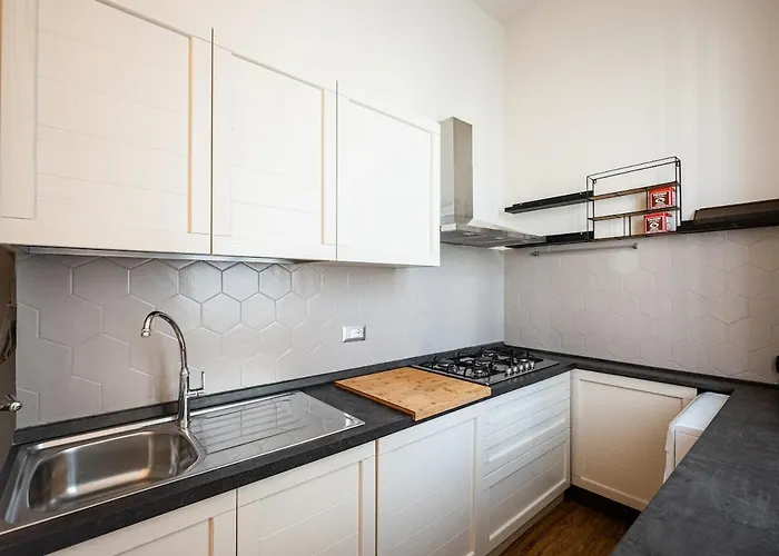 Appartement Elegant 3br 15 Min Walk To The Duomo, 2 Min To Sempione *