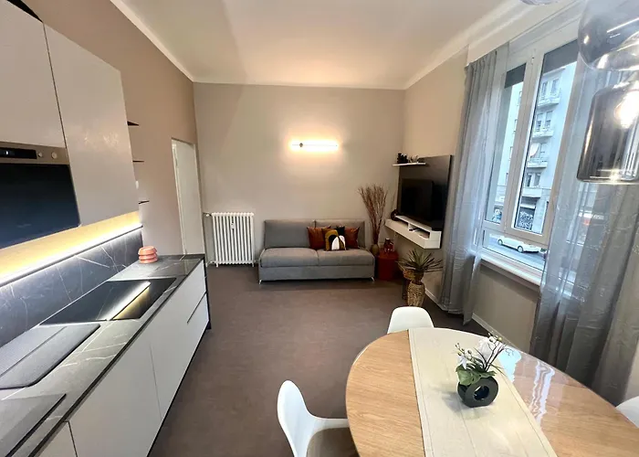 Apartman Leone 44 Fd Metro Tolstoi Milánó