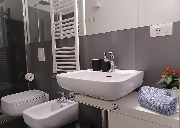 California Suite, Zona Tortona-solari-citylife, Un'oasi Nel Centro Di * Milão