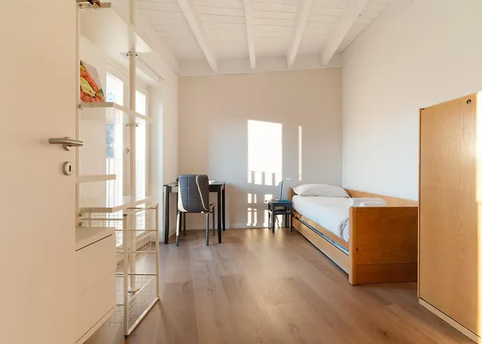 Guesthost - Cozy Porta Vittoria Area Apartment Milan