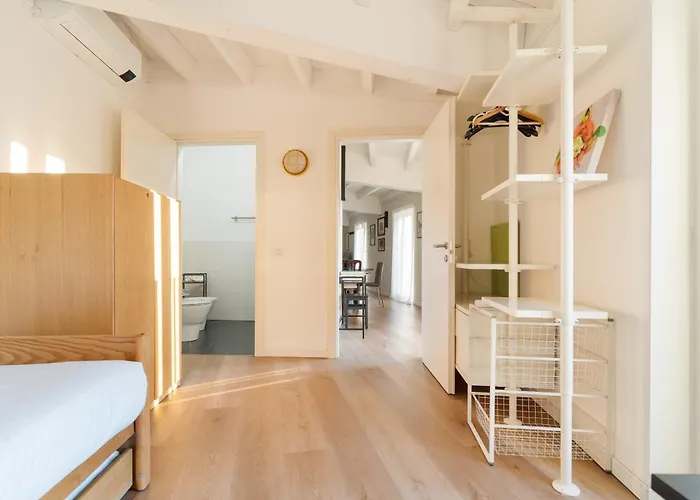 Apartment Guesthost - Cozy Porta Vittoria Area Milan