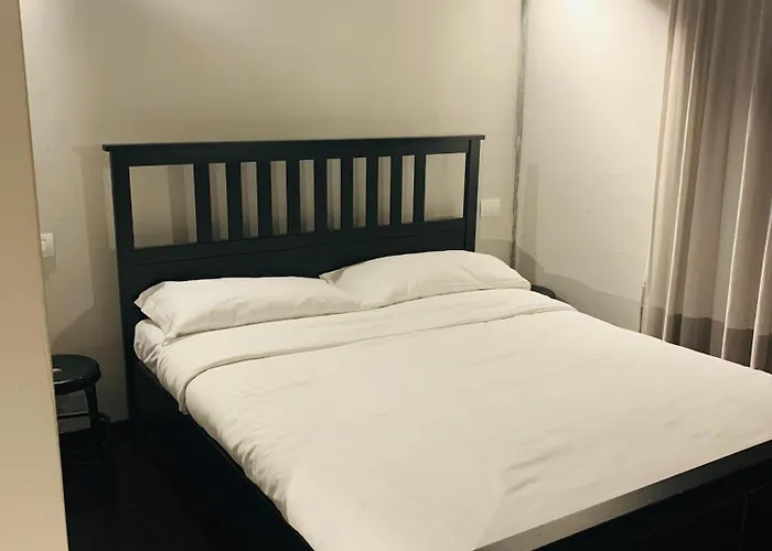 Hostmate - - Via Cirillo - Arco Della Pace *