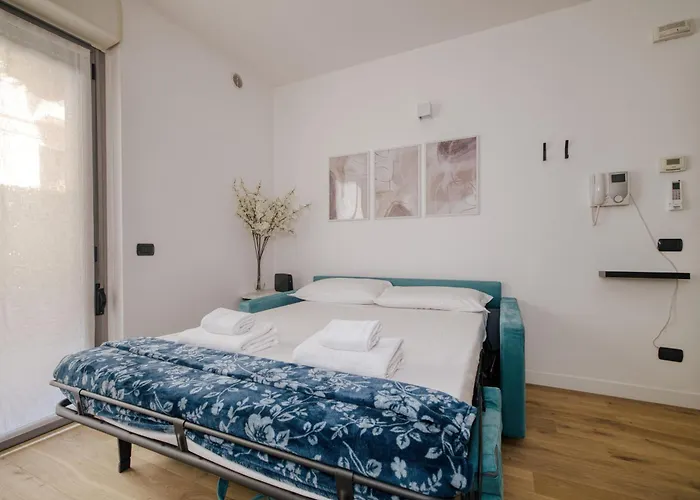 Just Urban - Strategic 1-br With Balcony - Duomo And Life Apartment *