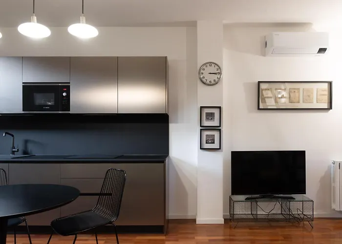 Moderno Bilocale Su Due Piani Nel Cuore Dei Navigli Appartement *
