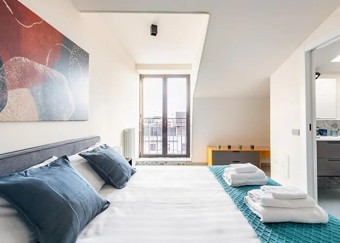 Luxury Elegant Penthouse 2 Bedrooms, 2 Bathrooms Appartamento Milano