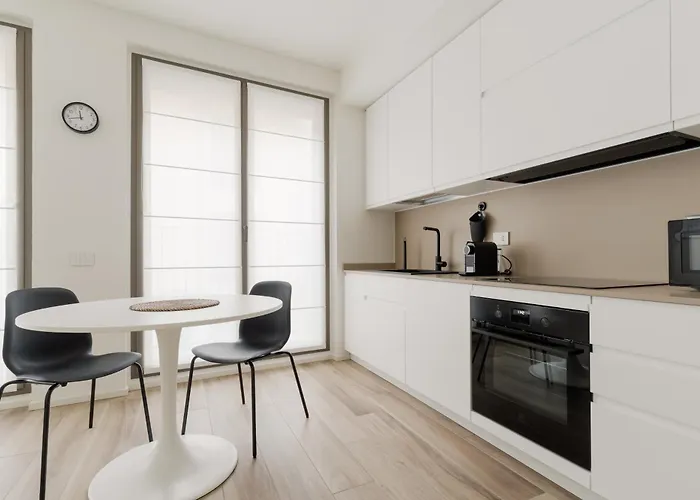Guesthost - Modern In Moscova Apartament Mediolan