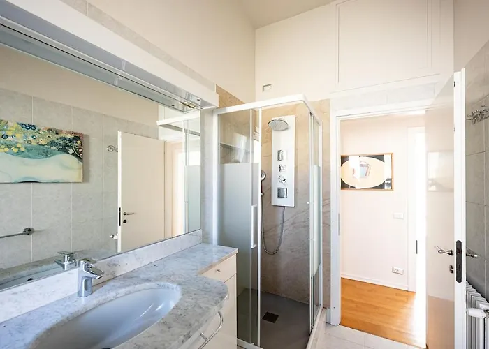 Elegant 3br 15 Min Walk To The Duomo, 2 Min To Sempione Appartement Milan