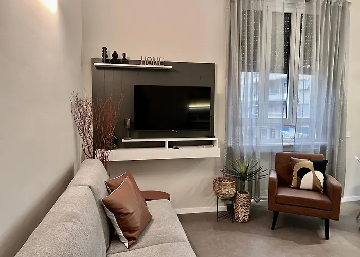 Leone 44 Fd Metro Tolstoi *