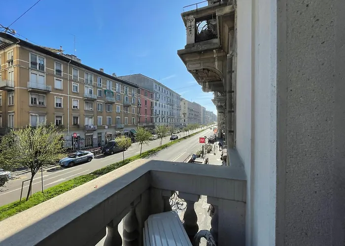公寓 New One-bedroom With Terrace In The Nolo Area, Metro 1 Rovereto Stop 米兰