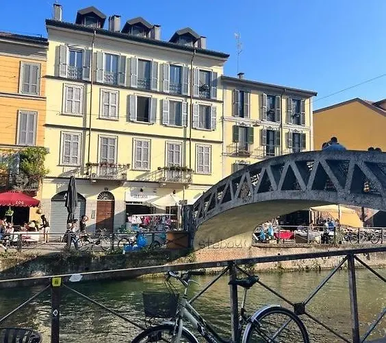 Bollicina In The Hart Of Navigli - Private Garage Milan