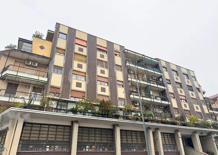 Modica, 16 - Near Iulm Daire Milano