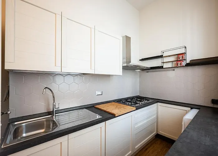 Elegant 3br 15 Min Walk To The Duomo, 2 Min To Sempione