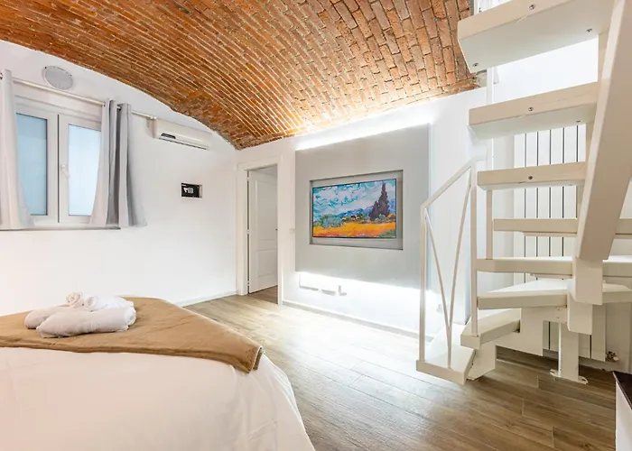 דירה Colonna Lovely Loft - 10 Min Duomo - Buonarroti M1 *