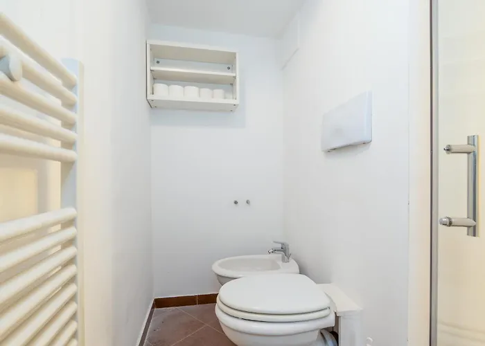 Διαμέρισμα Modern One-bedroom Flat Near Corso