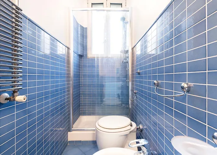 Easylife - - Lovanio 10 - Brera * Milan