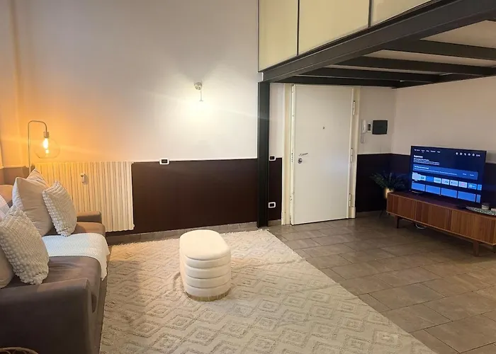 Acasadiimma Loft Elegante A 2 Min Da Metropolitana Porta Romana Con Wifi, Corte Interna Apartment