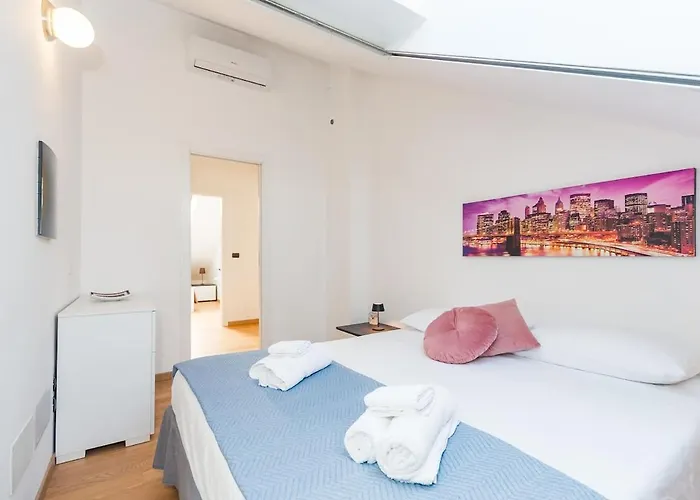Romantic Navigli Attic Free Garage 255 X 520 Cm 아파트