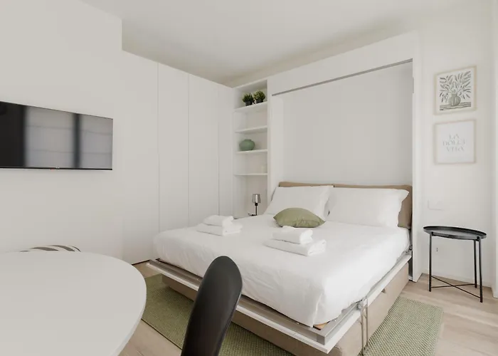 شقة Guesthost - Modern In Moscova ميلان