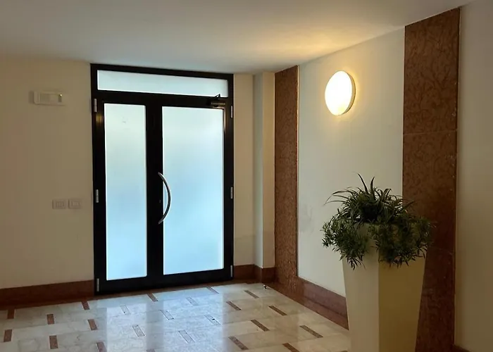 Rhofiera Sansiro Viale Certosa Area Apartament