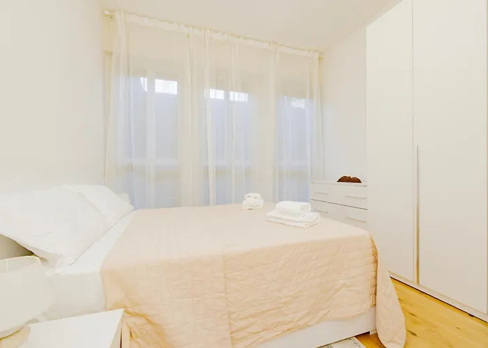 Apartment Bnbest San Siro 6 Pax