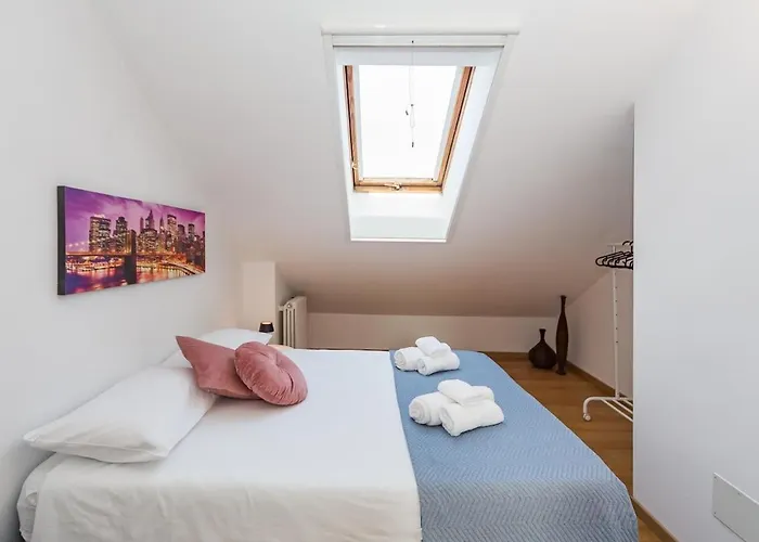 Romantic Navigli Attic Free Garage 255 X 520 Cm 밀라노
