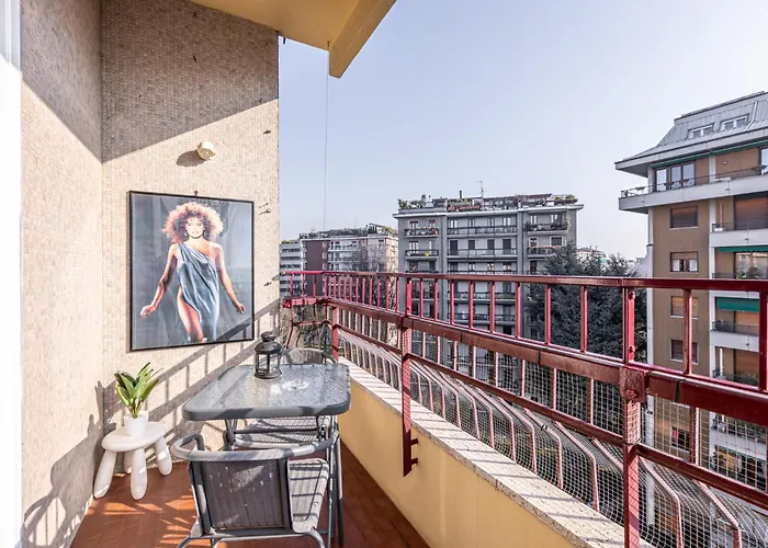 Sansiro16 Skyline - Stadium And Fiera Милан