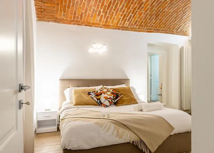 Colonna Lovely Loft - 10 Min Duomo - Buonarroti M1 דירה מילאנו