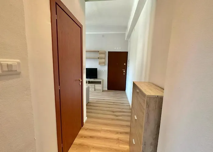 Appartement Metro M3 S&m Home, Comoda Soluzione Di Design, Con Collegamento Diretto A Duomo Di Milano, Stazione E Porta Garibaldi Milaan