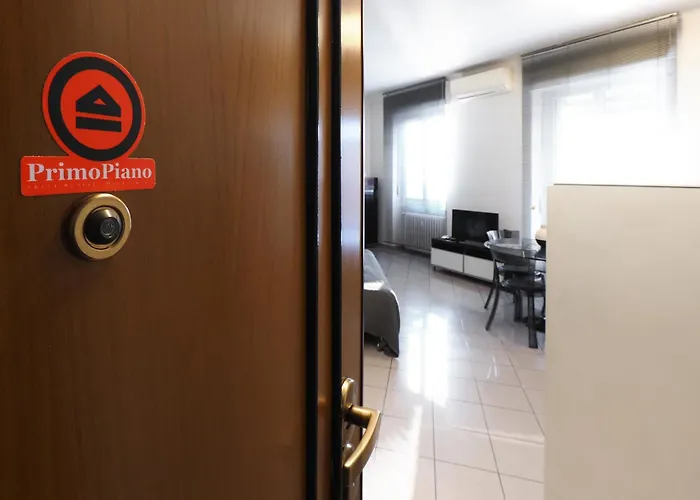 Primopiano - Orcagna Apartman Milánó