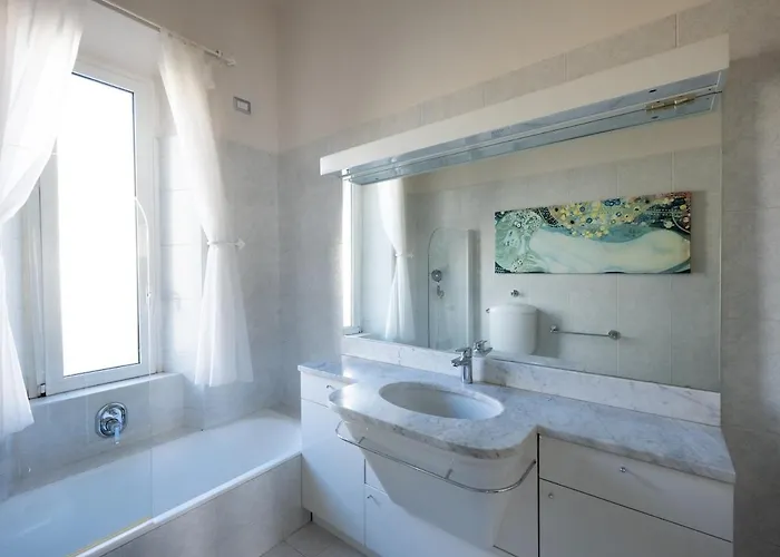 Elegant 3br 15 Min Walk To The Duomo, 2 Min To Sempione *