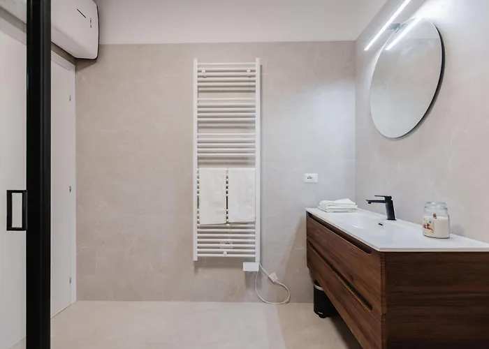 Black & Light Milão