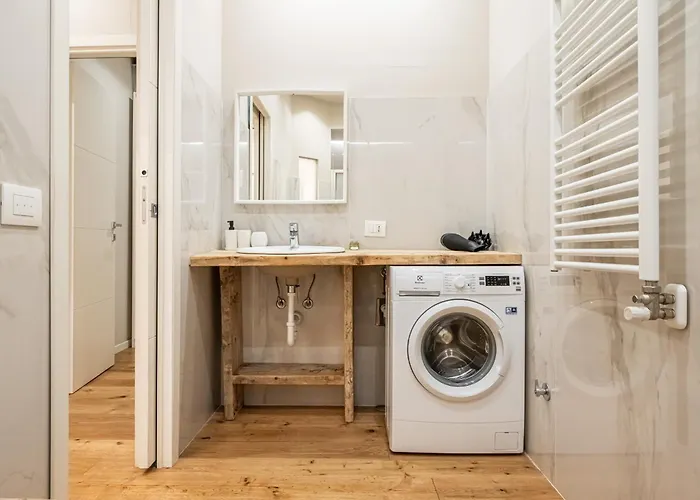 Ht Maison Angera Lejlighed Milano