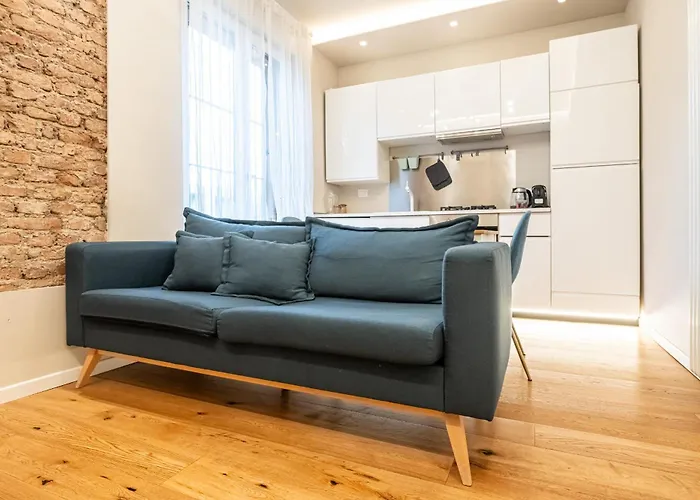 Appartement Ht Maison Angera Milaan